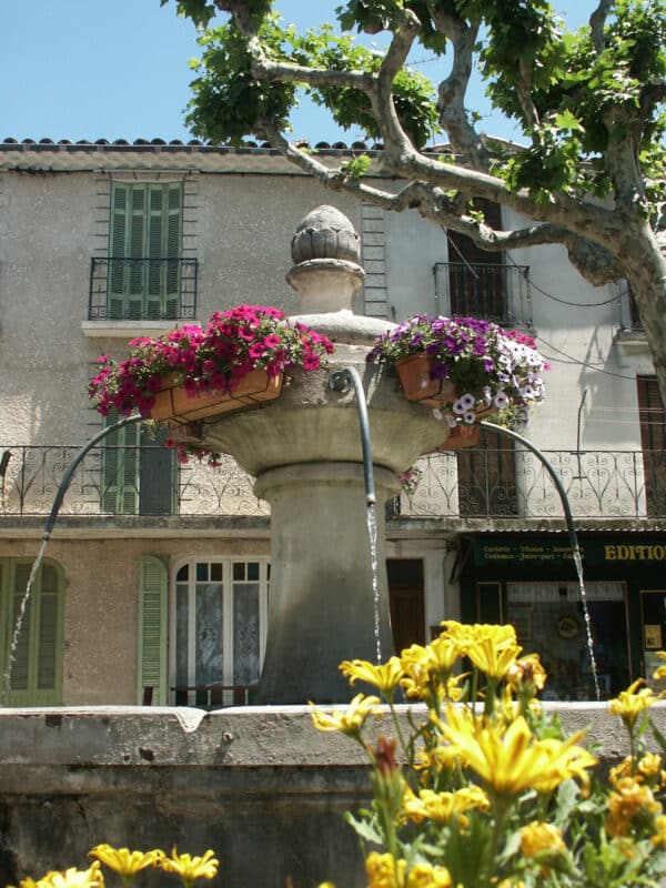 Fontaine de la place JMG Itard