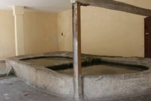 Lavoir de la place Abel Roger à Oraison