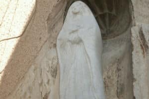 Statue de la Vierge à Oraison