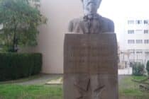 Buste et plaque Frédéric Mistral